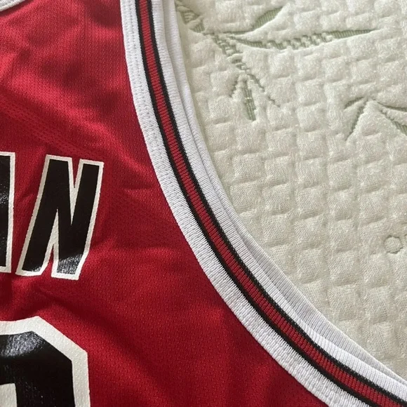 Vintage 1990s Micheal Jordan jersey. Youth size XL 18-20. Excellent condition